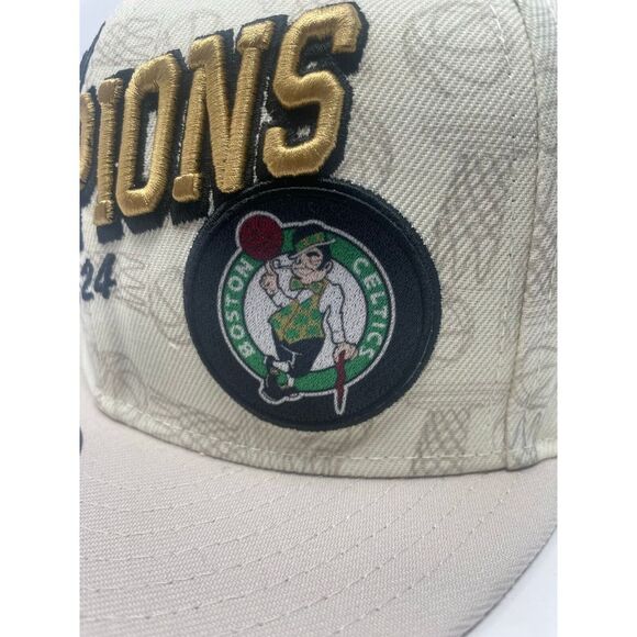 Boston Celtics New Era 2024 NBA Finals Champions Locker Room 9FIFTY Snapback Hat - Picture 4 of 8